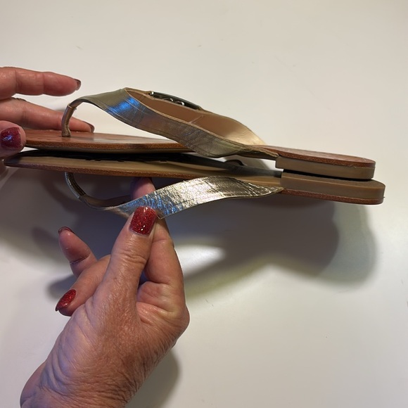 Coach Radiant Gold Metallic Flip Flops -Size 7 - Picture 4 of 9